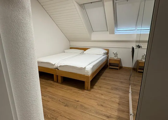 ホテル Landgasthof Zum Zimmermann Rapperswil-Jona